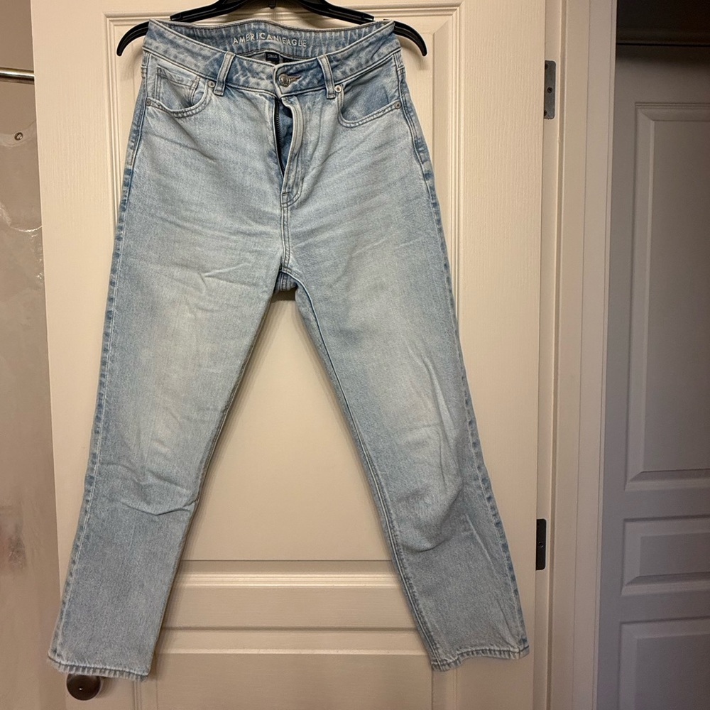 American Eagle mom jeans